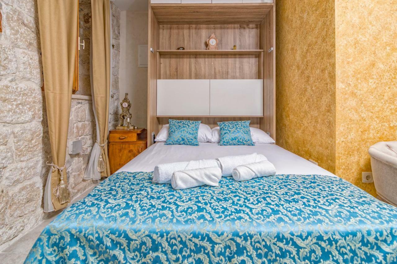 Small House Podgrade Εξωτερικό φωτογραφία